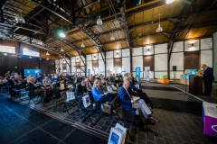 Zdjęcia konferencyjne 099