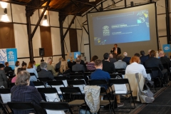 Zdjęcia konferencyjne 100