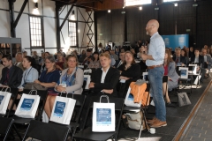 Zdjęcia konferencyjne 106