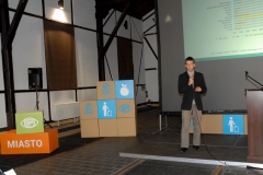 Zdjęcia konferencyjne 128