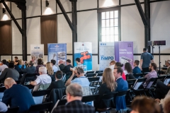 Zdjęcia konferencyjne 132